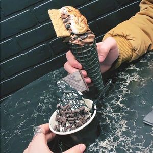 Meet your Posher, Georgia